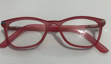 Air 3-PNK — lunettes roses au Sénégal